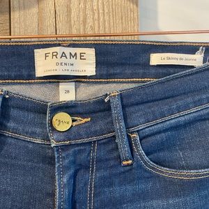 Frame Denim - Flattering Le Skinny de Jeanne Jeans, Size 28